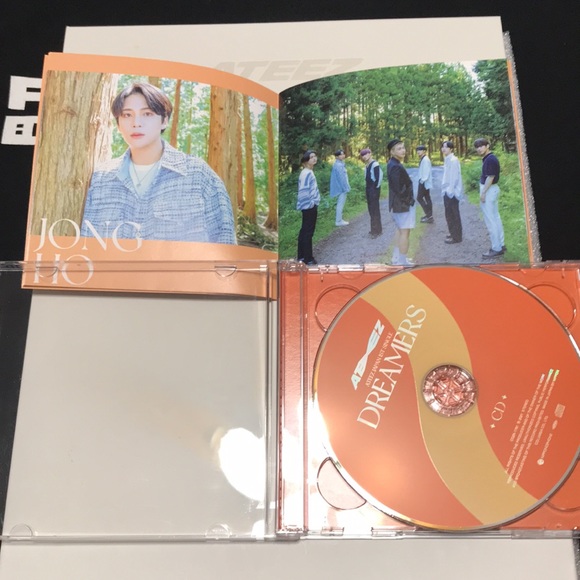 ❌SOLD❌ ATEEZ Dreamers Atiny Edition Album - Picture 4 of 6